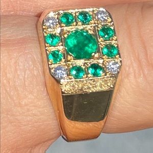 18k gold 12.5 grams emeralds 10.5 fit certified!